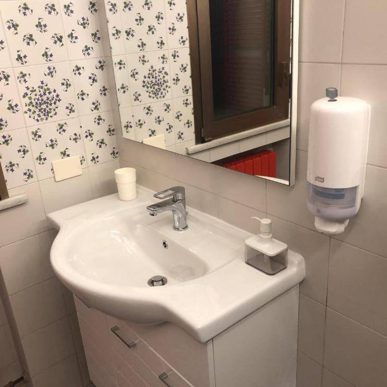8- Tourist House Bologna - Light House - Self check-in - Appartamento con 1 Camera da Letto - 33