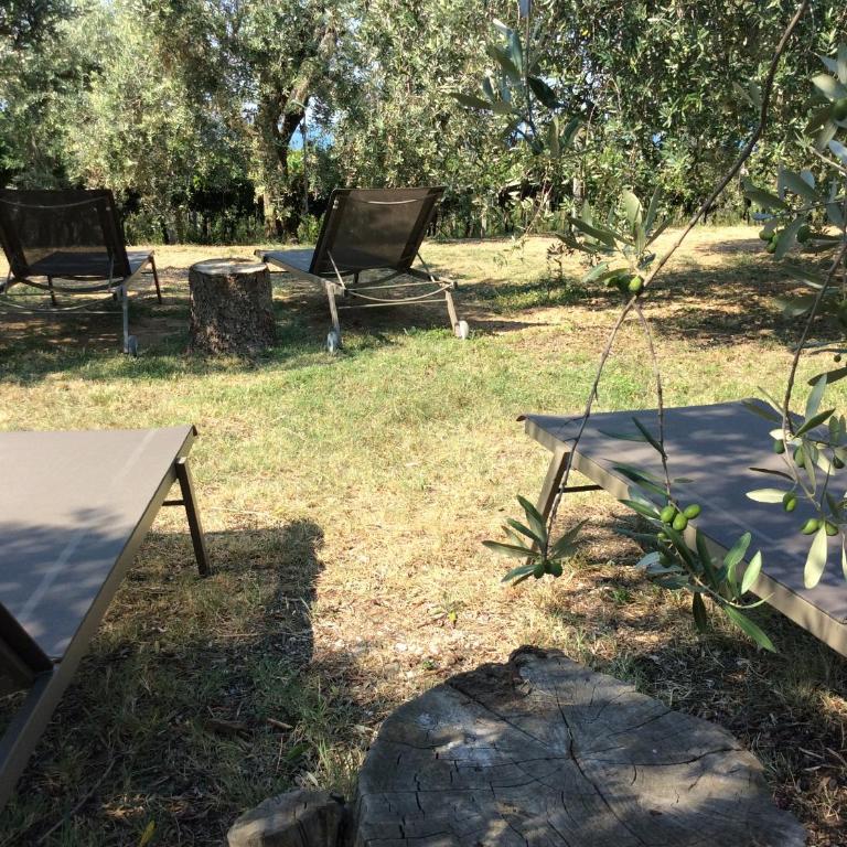 Agriturismo Tenuta la Pergola - Camera Matrimoniale con Vista Lago - 3
