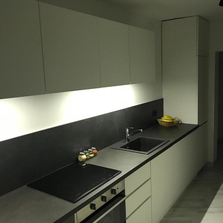 Casa Bianca - One-Bedroom Apartment - 12