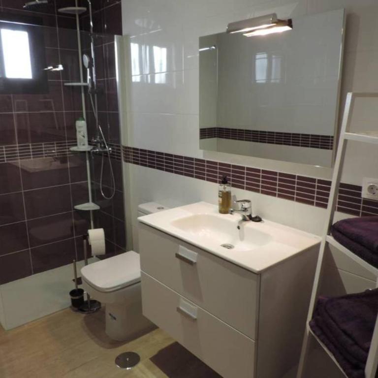 Blue Turtle Apartment, Next to the Beach - Apartamento - 37