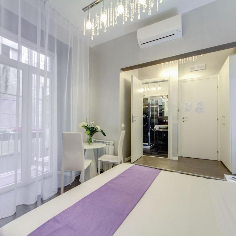 B&B Colosseo Panoramic Rooms - Double Room with Courtyard View - 1