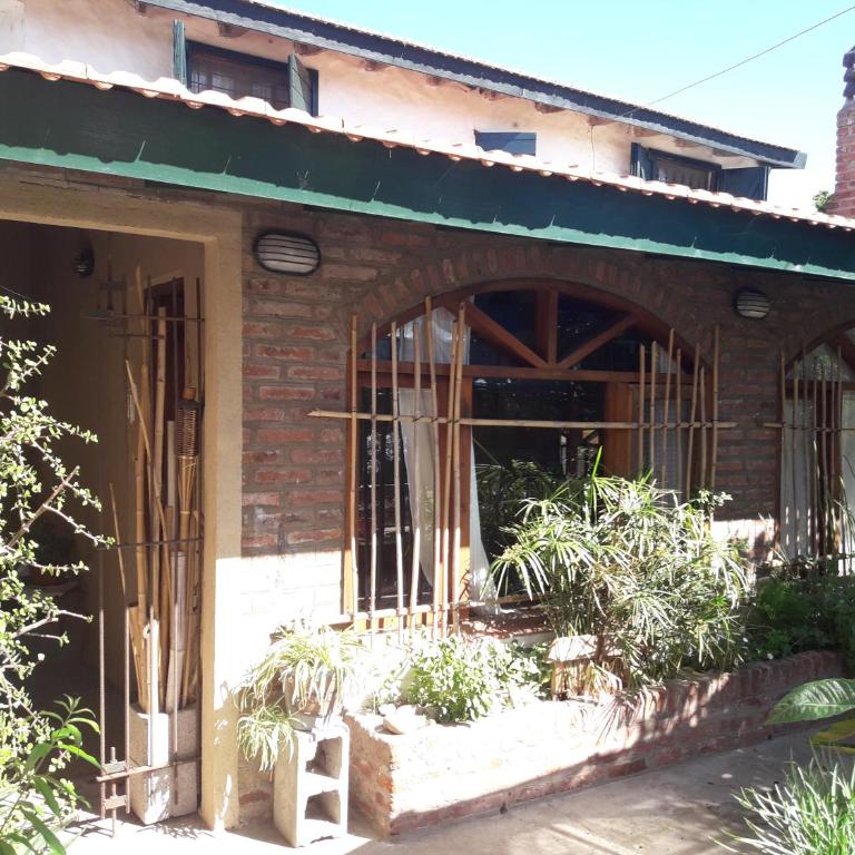 "Mahilo Casa" - Three-Bedroom House - 1