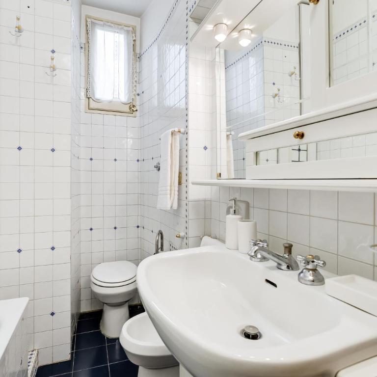 Elegant Apartment Rome - Appartamento - 10