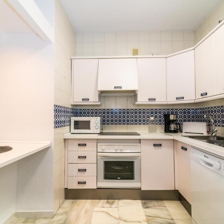 Well-located 3BDR Apartment in Fuengirola - Apartamento - 21