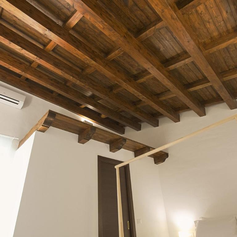 Cortile Baronello - Camera Tripla con Balcone - 16
