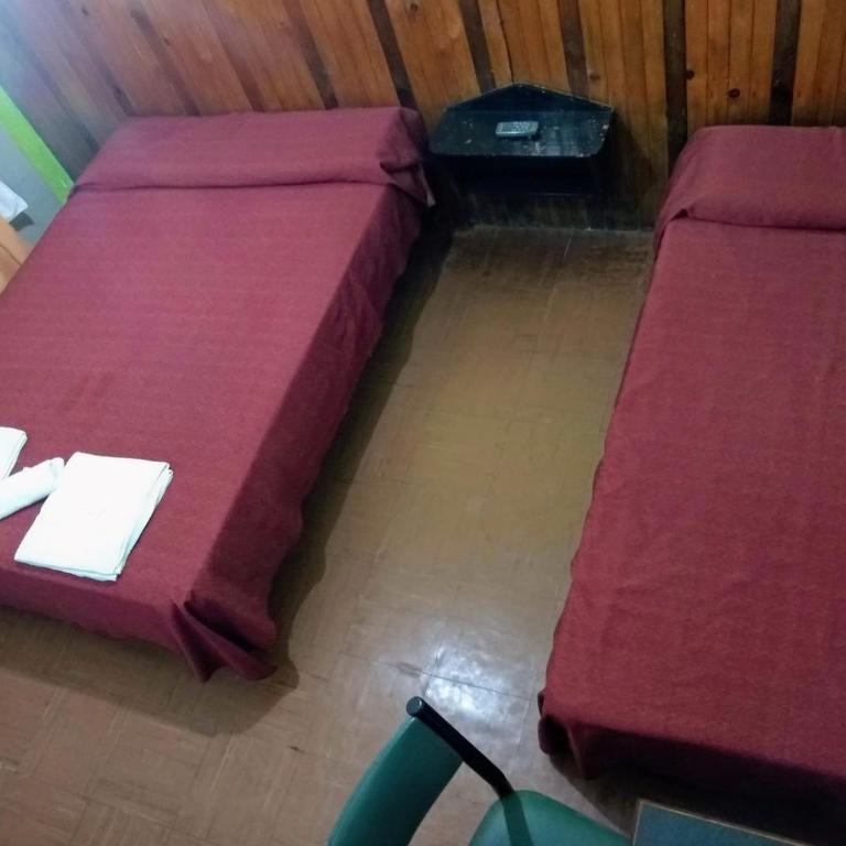 Megaró - Habitación Doble con baño privado - 1 o 2 camas - 4