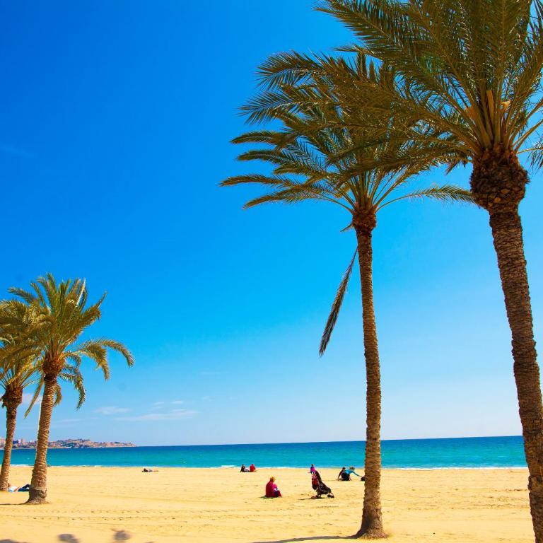 Apartment near the beach - Three-Bedroom Apartment - 33