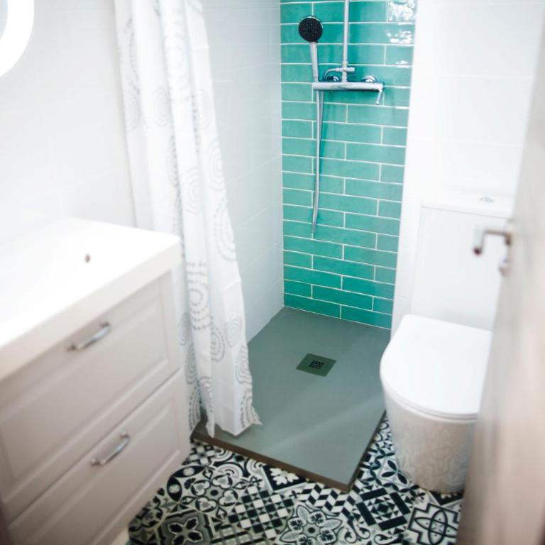 Apartment near the beach - Three-Bedroom Apartment - 22