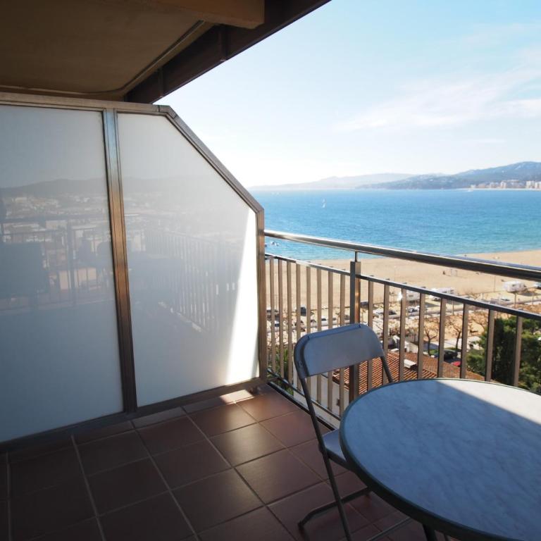 Seafront Apartment in Palamós - Appartamento Deluxe - 11