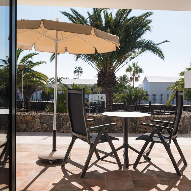 Apartamentos Villa Canaima - One-Bedroom Apartment with Garden View - 3
