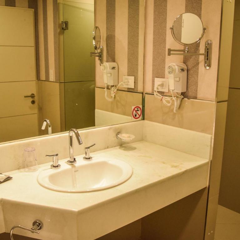 Platinum Hotel Casino - Habitación Doble - 2 camas - 4