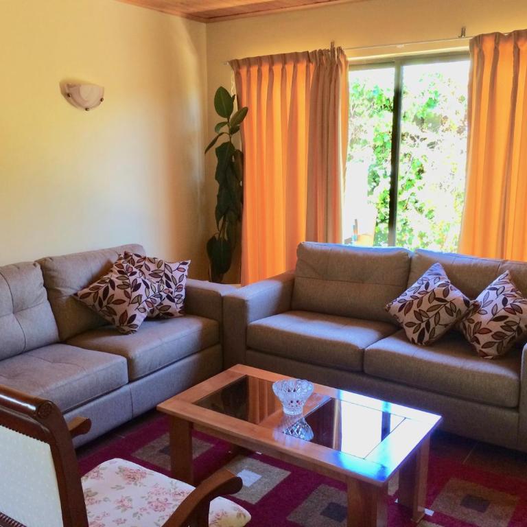 Casa confortable, campo y playa - Three-Bedroom House - 8