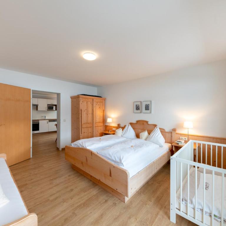 Wawies Apartments - Three-Bedroom Apartment - 18