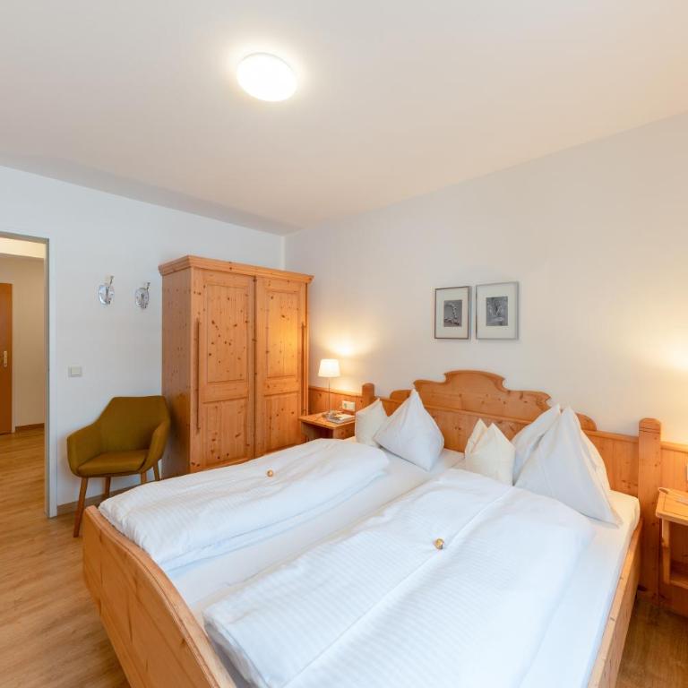 Wawies Apartments - Three-Bedroom Apartment - 10