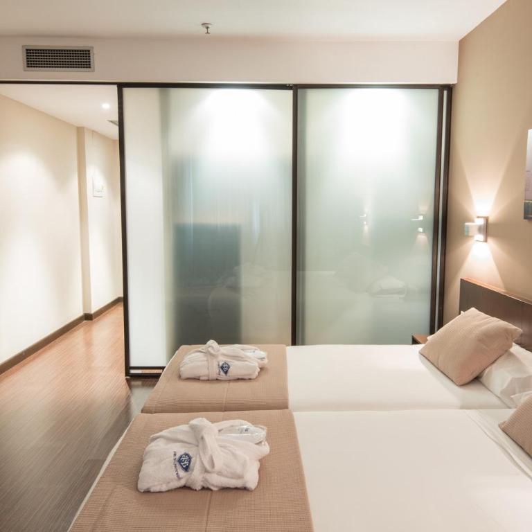 ARVA Abad San Antonio - Habitación Doble (2 adultos) - 2 camas - 5