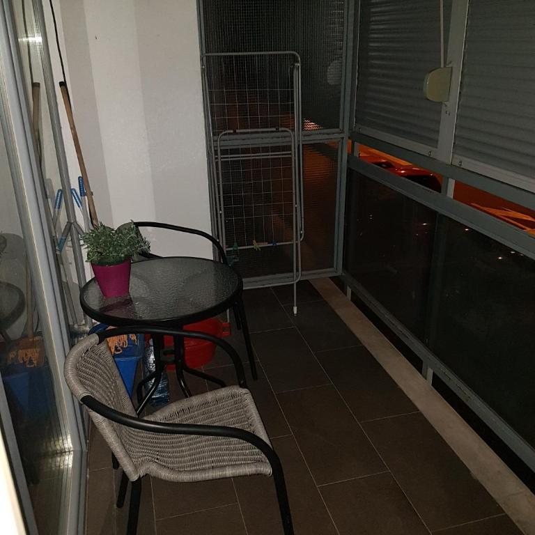 Recently renovated Delta Apartment - Apartment - 6