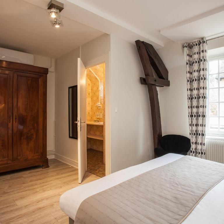 Hôtel La Hoirie - Chambre Double ou Lits Jumeaux Confort Tradition - 2