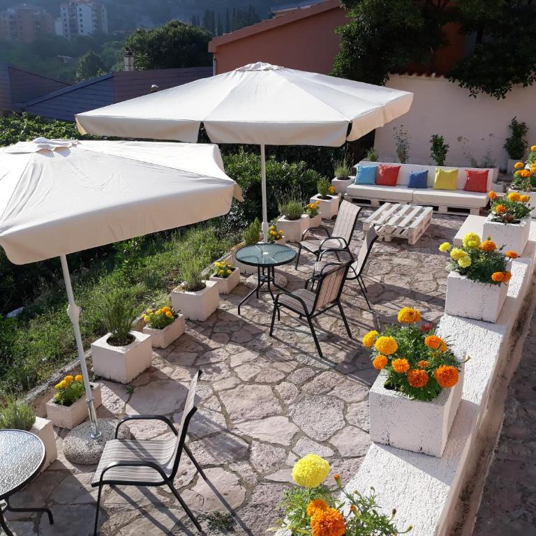 Maritimo Apartments - One-Bedroom Apartment - 2