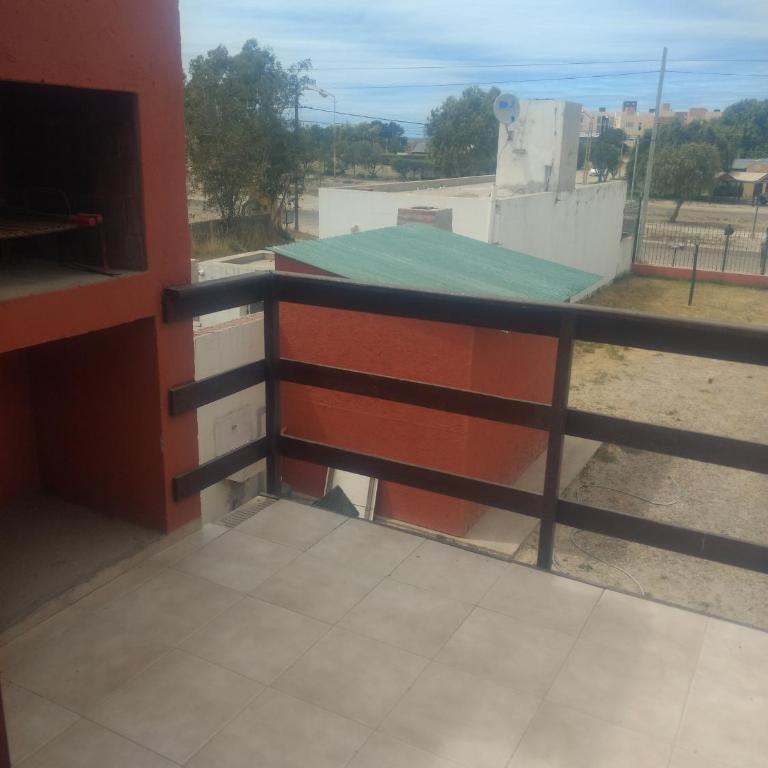 Complejo Evelin - Apartment with Balcony - 13