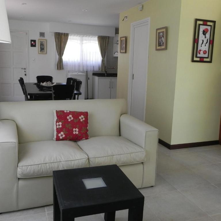 Picun Cuyen - Three-Bedroom Townhouse - 14