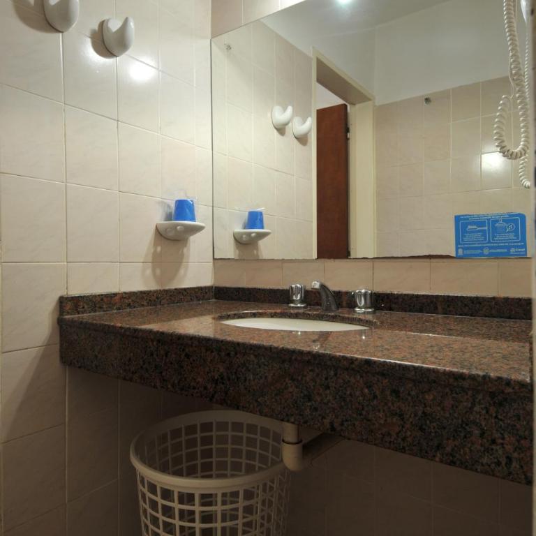 Casa Nostra Hotel - Habitación Cuádruple Estándar - 5