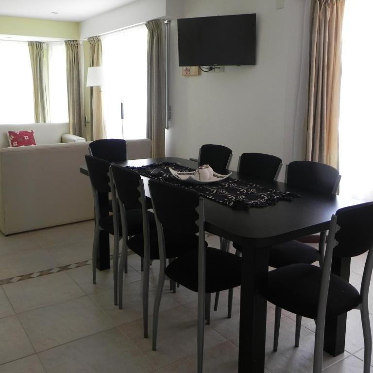 Picun Cuyen - Three-Bedroom Townhouse - 12