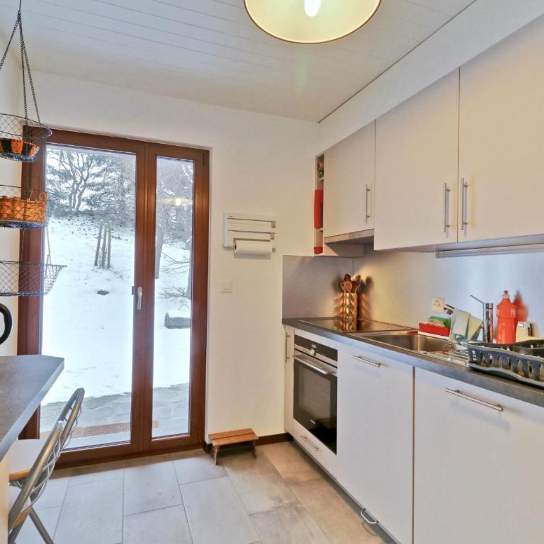 Modern and well equipped apartment, 500m from the 4 Vallées ski area - Apartment - 8