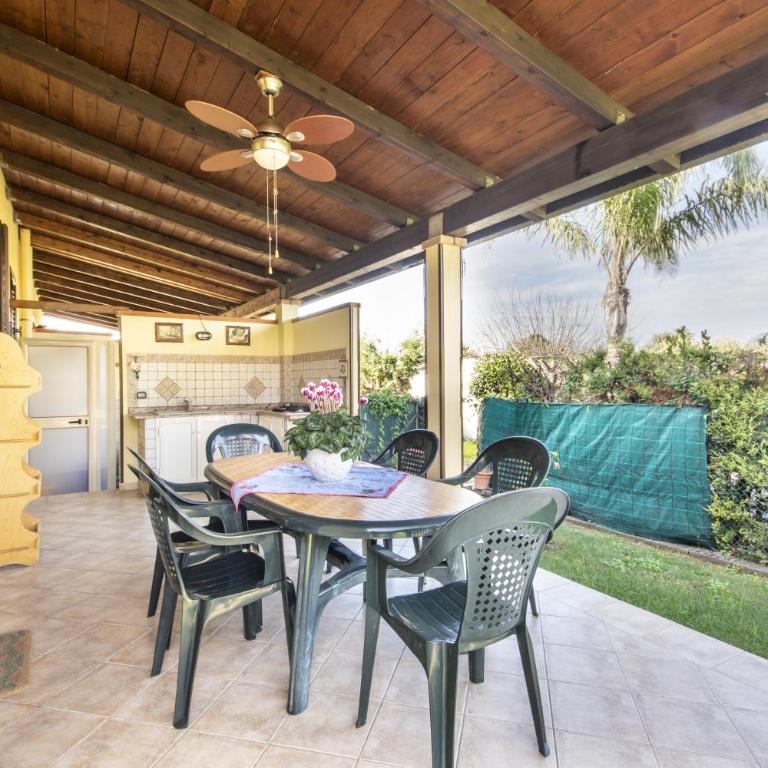 Case Vacanze Paradise Beach Vicino Cefalù PISCINA APERTA - Villa con 3 dormitorios, 2 baños privados, patio y jardín privado - 1