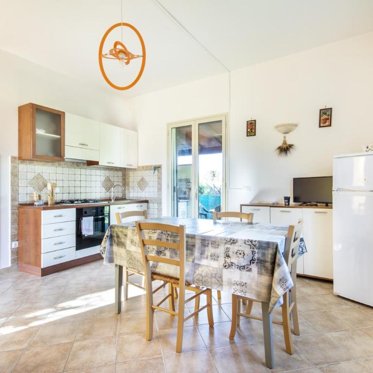 Case Vacanze Paradise Beach Vicino Cefalù PISCINA APERTA - Villa con 3 dormitorios, 2 baños privados, patio y jardín privado - 10