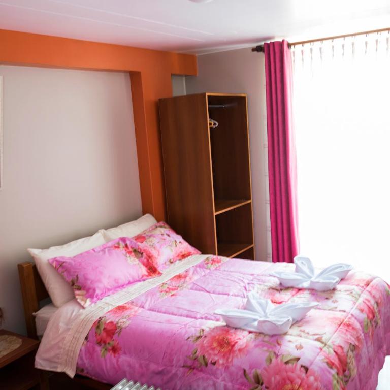Hostal Sariri - Habitación Familiar - 2