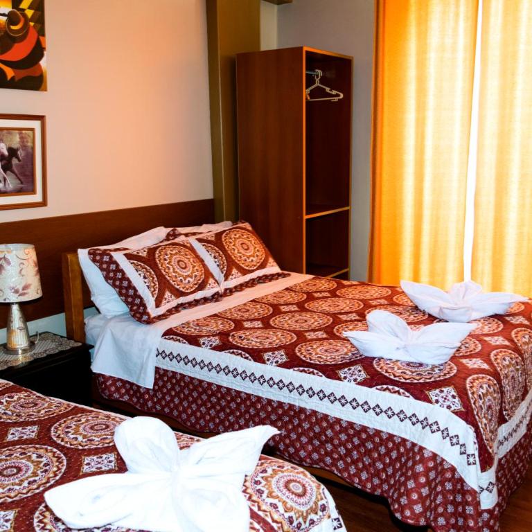 Hostal Sariri - Habitación Familiar - 5