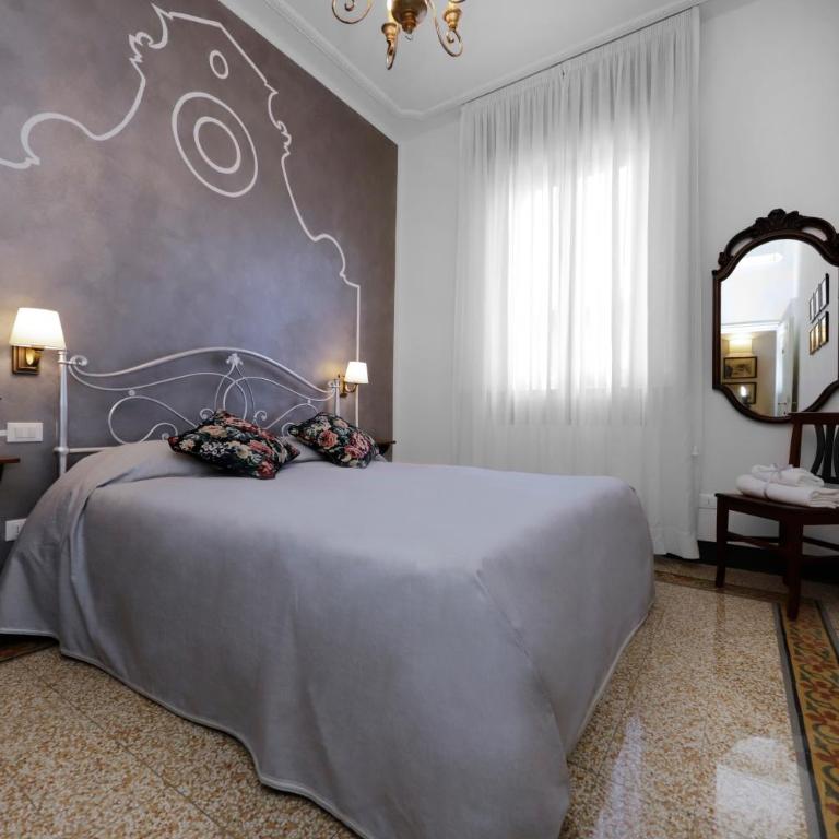 Residenza Cecchi B&B - Camera Matrimoniale Standard con Bagno in Comune - 6