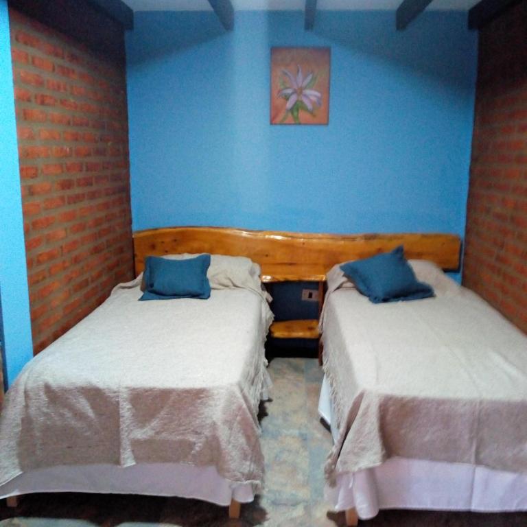Hostería La Portada - Habitación Cuádruple con baño privado - 1