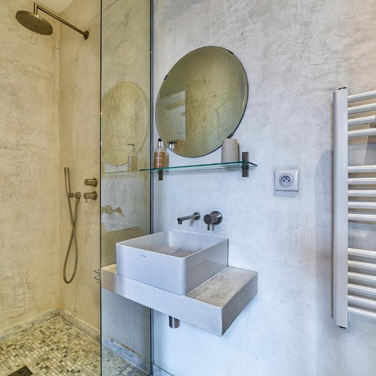 Marie Paradis Studio Apt 15 - One-Bedroom Apartment - 10