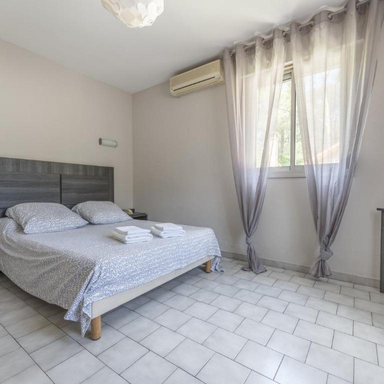 Hôtel du Rocher - Chambre Double Confort - 2