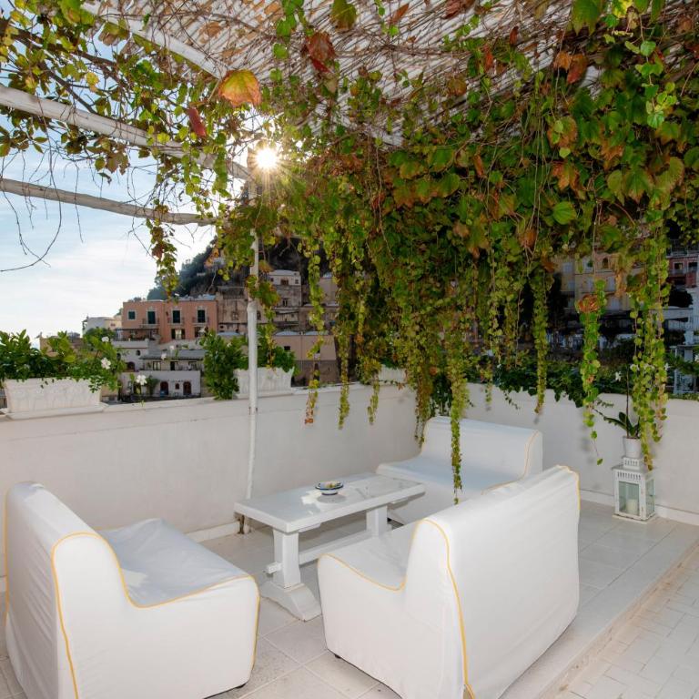 Villa Yiara - Appartamento con Terrazza e Vista Mare - 6