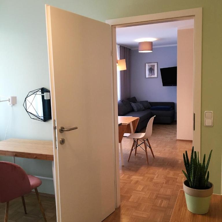 Terrace by BestChoice - FREE Parking - Self Check-in - Apartment - 8