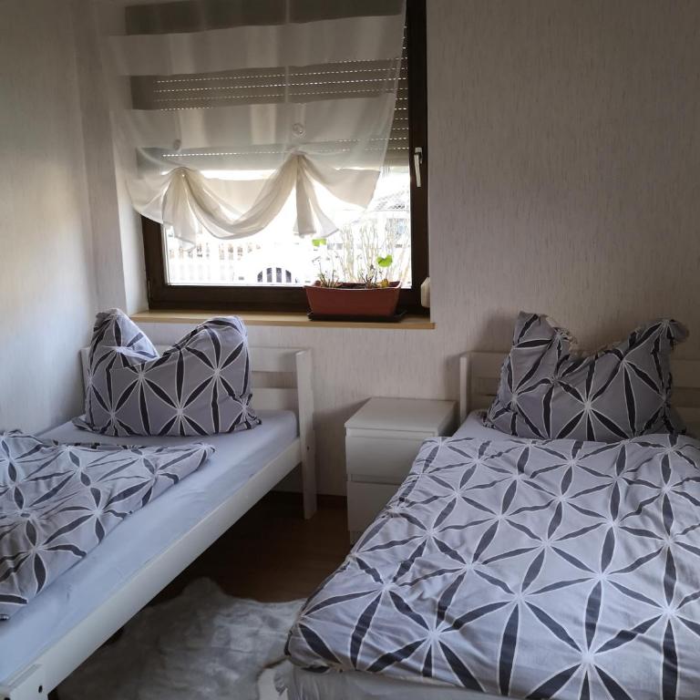 Ferienwohnung Dani - Apartment mit Blick auf die Berge - 17
