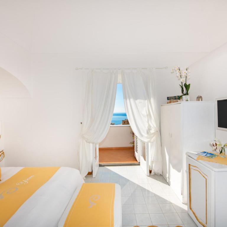 Villa Yiara - Camera Matrimoniale Standard con Vista Mare - 9