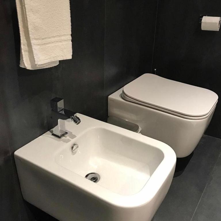 Total White Villa - Villa - 25