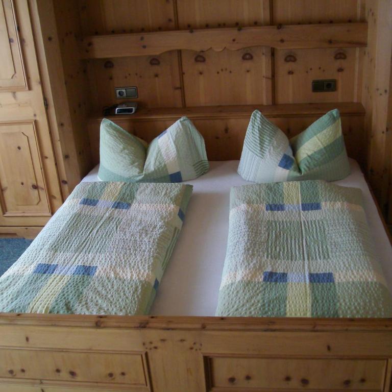 Gästehaus Christoph - Doppelzimmer mit Balkon - 10