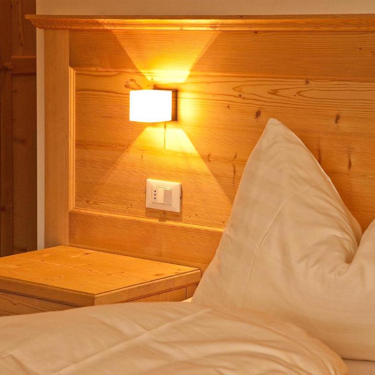 Hotel Waldheim - Double Room - 9