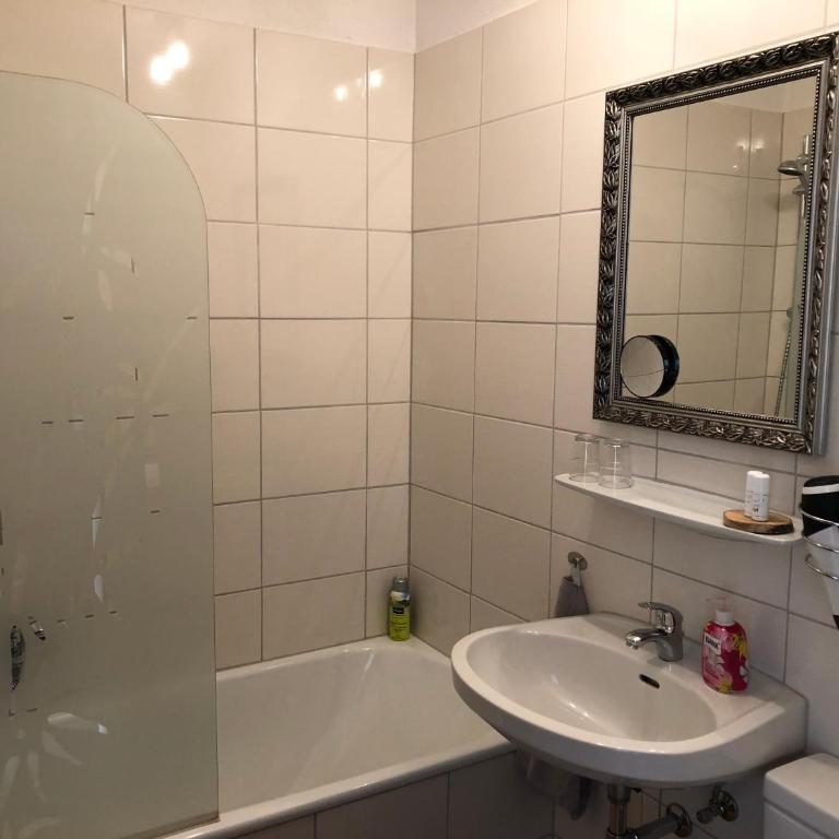 Berghof Haselsberger - Doppelzimmer mit Bergblick - 14