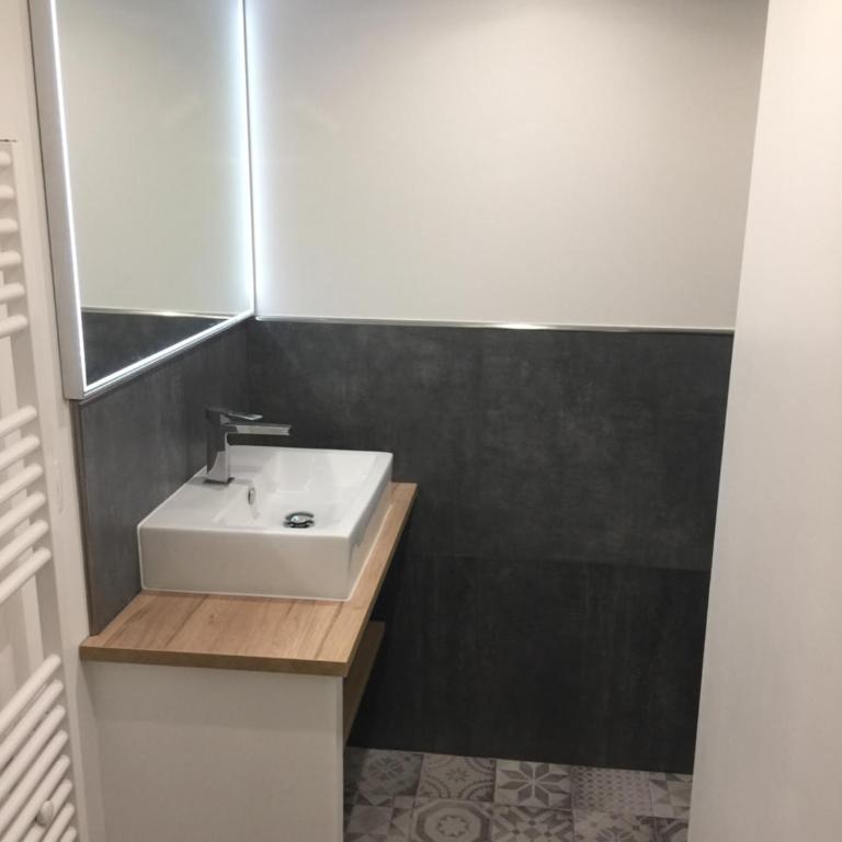 Les Suites du Cours & Spa - Petite Suite avec Balcon - 8
