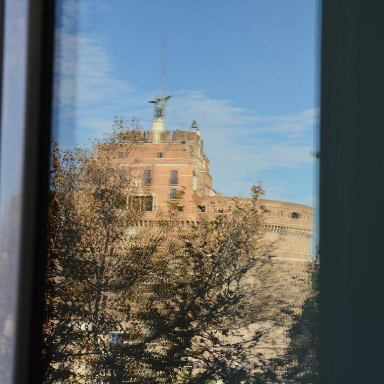 Una finestra su Castel Sant'Angelo - Appartamento con 3 Camere da Letto - 13