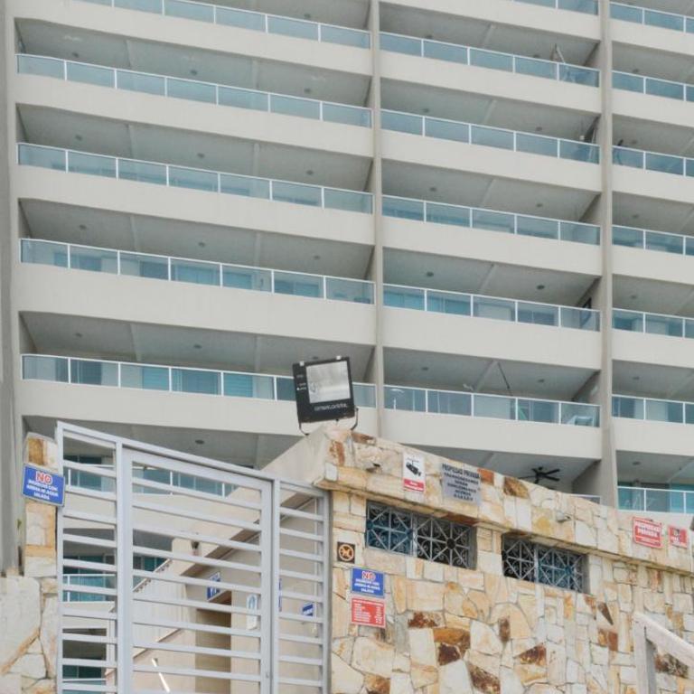 Lindo Departamento al pie de playa Edificio TORRE OCEÁNICA - Apartamento de 3 dormitorios - 35