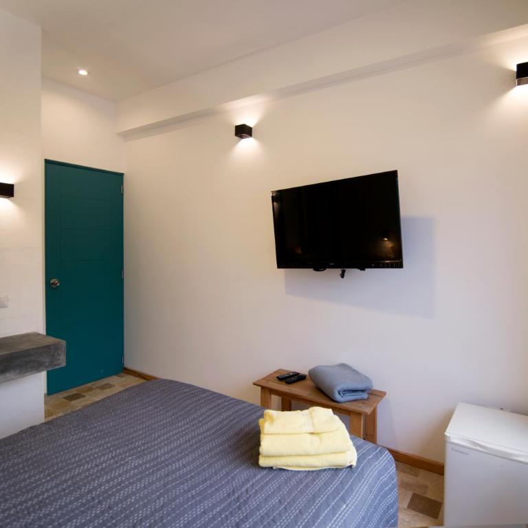 Kauhuhu Casa Hotel - Double Room with Pool View - 3