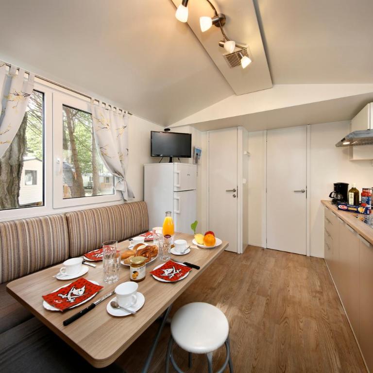 Albatross Mobile Homes on Camping Ca'Savio - Mobilheim Mars - 4