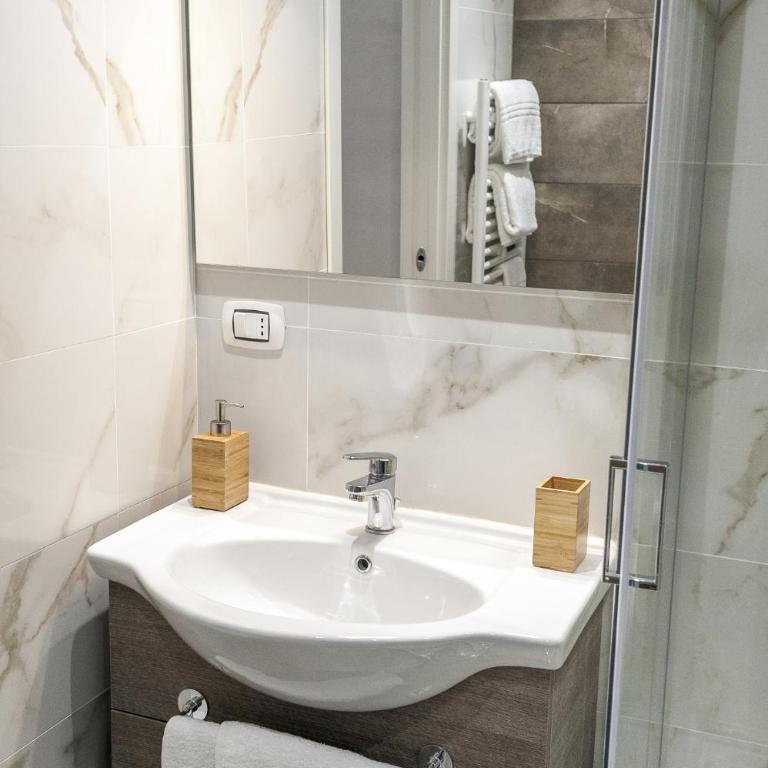 A Durmì Suite - Double Room with Balcony - 6