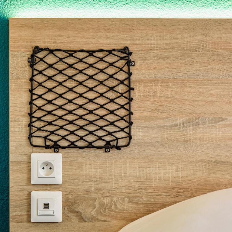hotelF1 Paris Saint Denis Université - Cabrio Room with Private Bathroom - 12